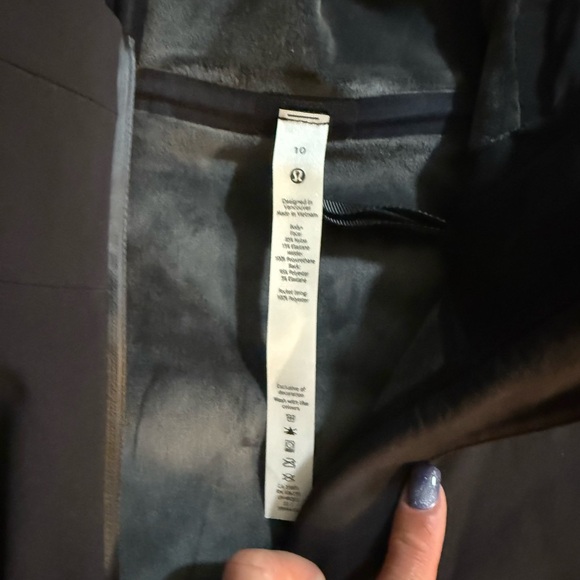 NWT Lululemon Classic Fit RepelShell Hoodie - Picture 5 of 5